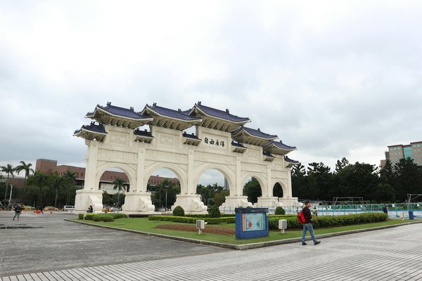 Les Top 10 Sites Incontournables pour Réserver Votre Mobil-Home en Camping : Un Guide Complet et Pratique